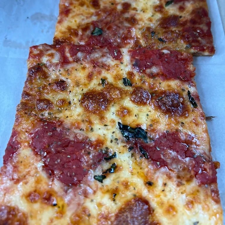 Grandma Pizza.